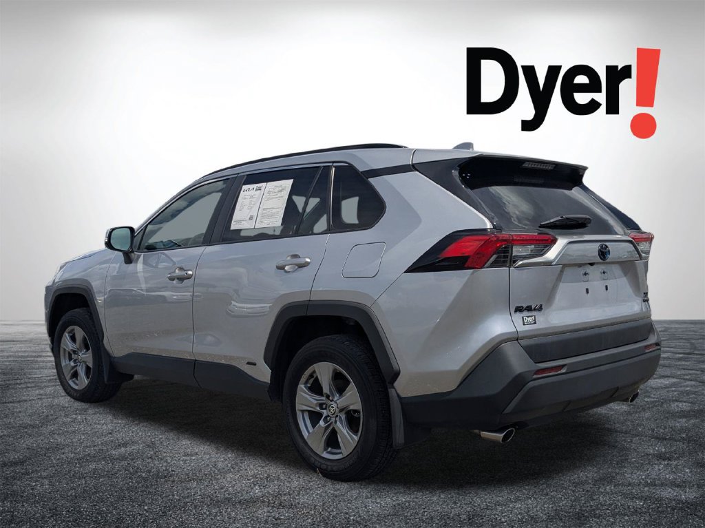 Used 2024 Toyota RAV4 XLE AWD/4WD image 6