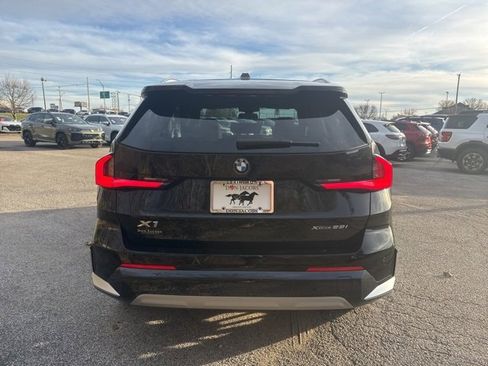 Used 2025 BMW X1 xDrive28i w/ Premium Package image 4
