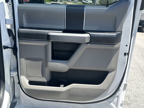 Used 2018 Ford F150 XLT AWD/4WD image 16
