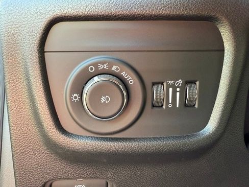 New 2025 Jeep Grand Cherokee L Limited w/ Trailer Tow Package image 15