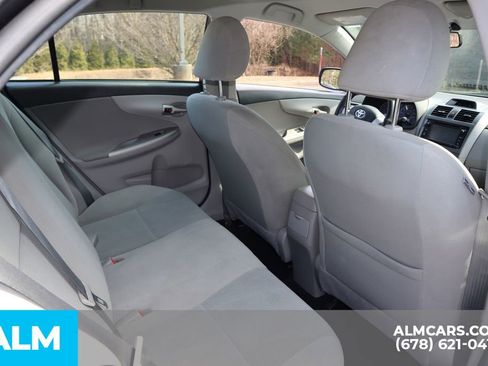 Used 2013 Toyota Corolla LE image 23