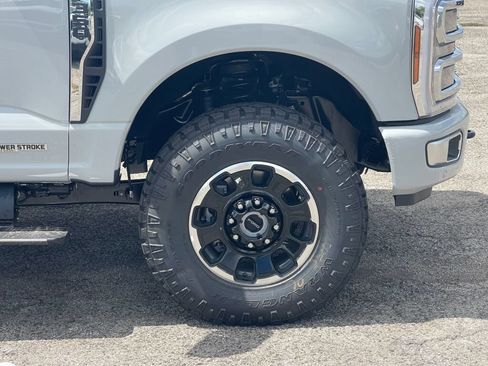 New 2026 Ford F350 Platinum w/ Platinum Plus Package AWD/4WD image 24