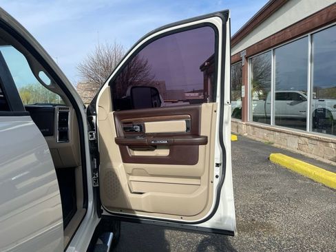 Used 2017 RAM 2500 Laramie AWD/4WD image 25