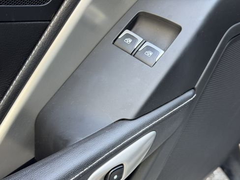 Used 2017 Chevrolet Corvette Stingray Coupe w/ 1LT RWD image 7