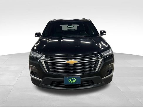 Used 2023 Chevrolet Traverse LT w/ LT Premium Package AWD/4WD image 4