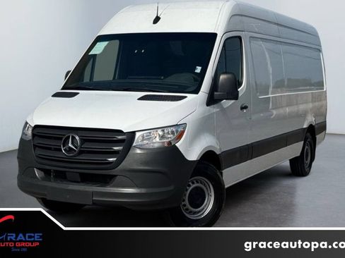 Used 2023 Mercedes-Benz Sprinter 2500 image 1