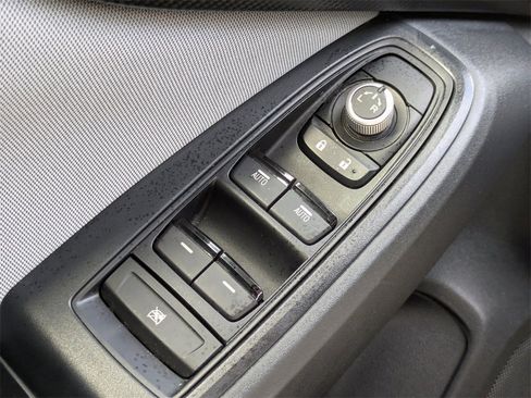 Used 2021 Subaru Crosstrek 2.0i Premium w/ Moonroof Package image 24