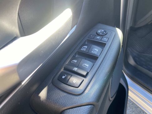 Certified 2023 RAM 1500 Big Horn image 23