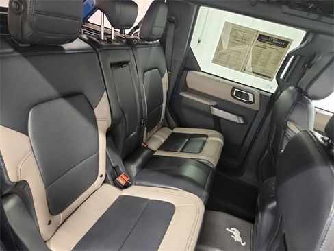 Used 2023 Ford Bronco Wildtrak image 34