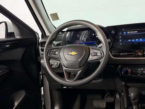 Used 2024 Chevrolet TrailBlazer LT image 14