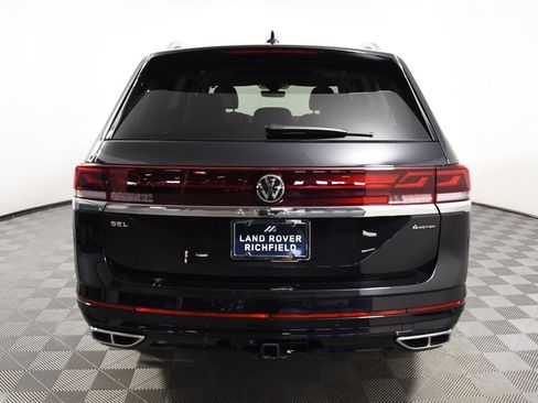 Used 2025 Volkswagen Atlas SEL Premium R-Line image 5