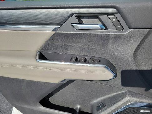 New 2026 GMC Acadia Elevation w/ Elevation Premium Package image 25