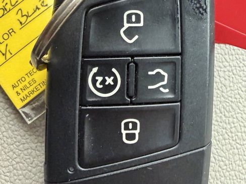 Used 2019 Volkswagen Atlas SEL Premium image 30