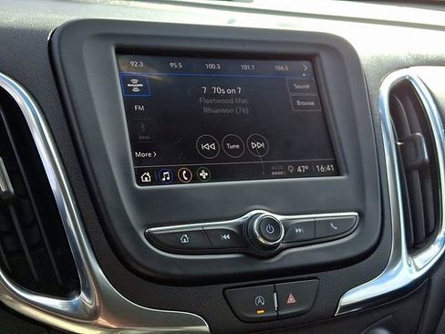 Used 2023 Chevrolet Equinox LT AWD/4WD image 16