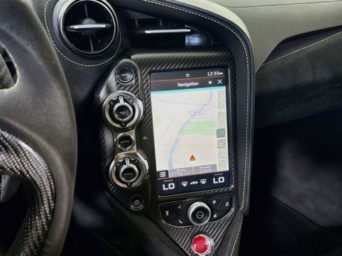 Used 2021 McLaren 720S Performance RWD image 18