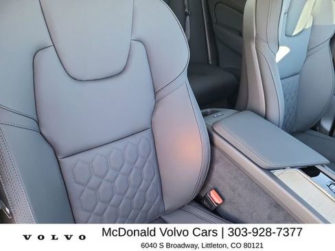 New 2026 Volvo XC60 B5 Core w/ Climate Package AWD/4WD image 19
