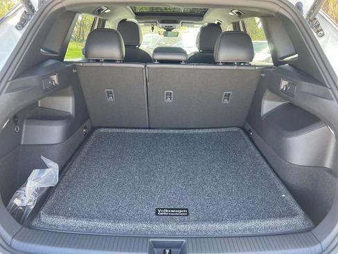 New 2026 Volkswagen Tiguan SE R-Line FWD image 25