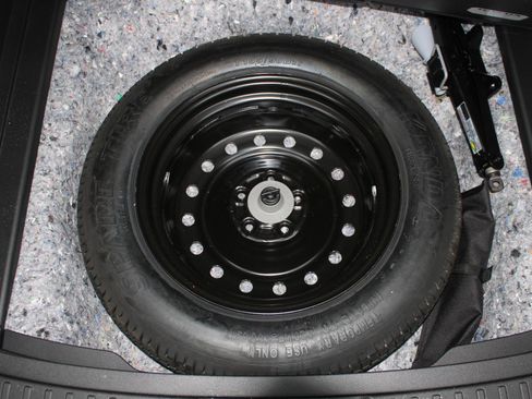 Certified 2023 Honda CR-V LX image 9