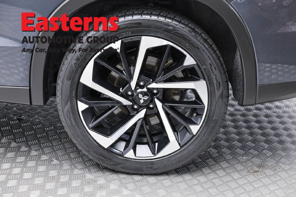 Used 2024 Mitsubishi Outlander SE AWD/4WD image 8