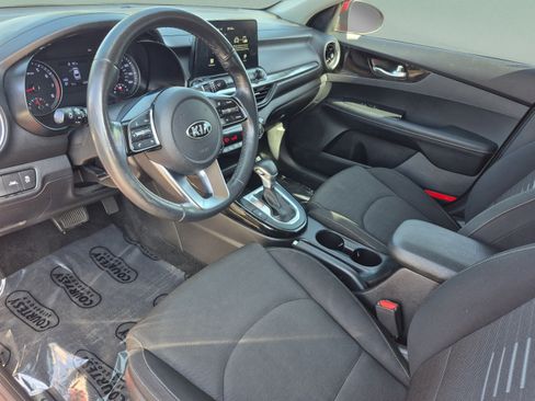 Used 2019 Kia Forte S w/ S Premium Package FWD image 18
