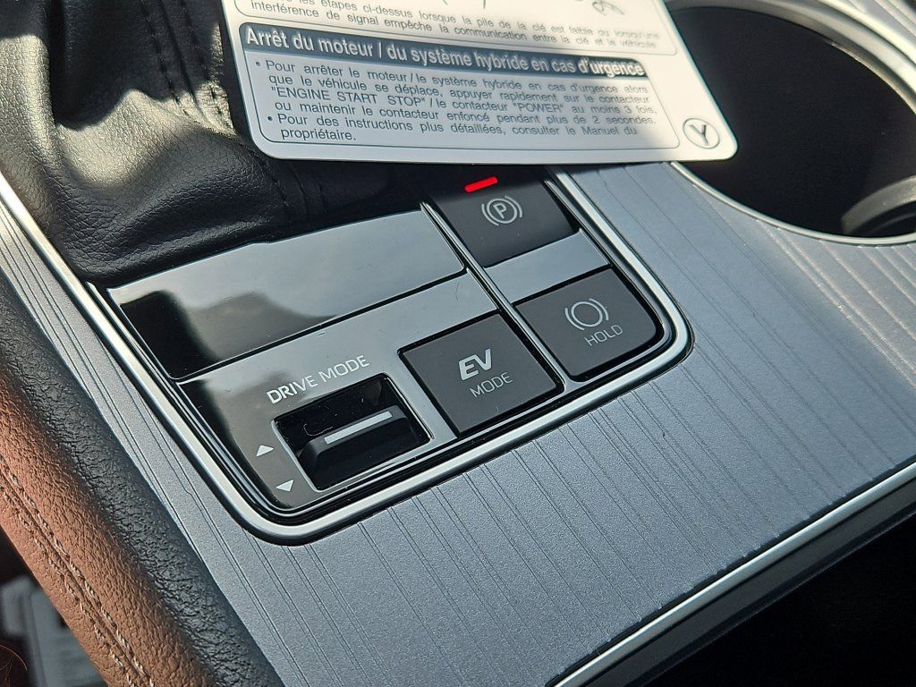 New 2026 Toyota Sienna XLE AWD/4WD image 12
