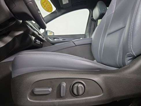 Certified 2023 Buick Enclave Essence image 35