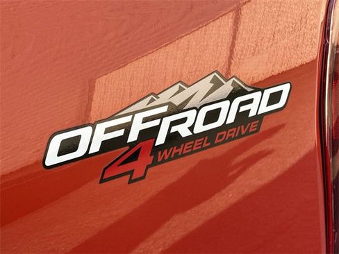 Used 2010 GMC Canyon SLT image 27