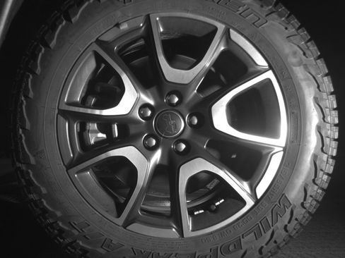 Used 2025 Jeep Compass Trailhawk image 12