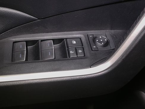 Used 2022 Toyota RAV4 XLE image 41