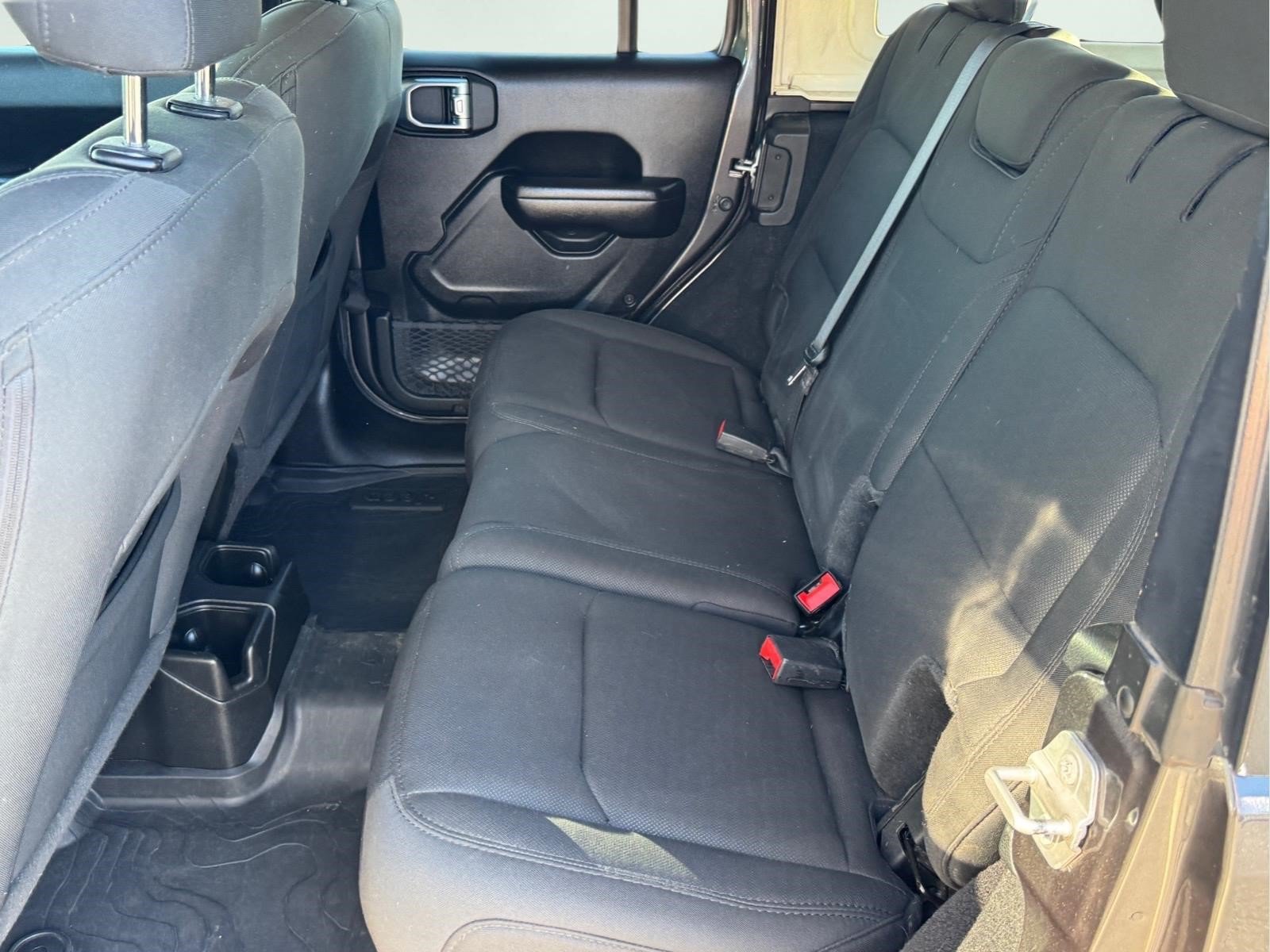 Used 2021 Jeep Wrangler Unlimited Sport AWD/4WD image 14