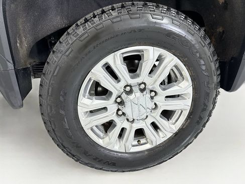 Used 2022 GMC Sierra 2500 Denali AWD/4WD image 29