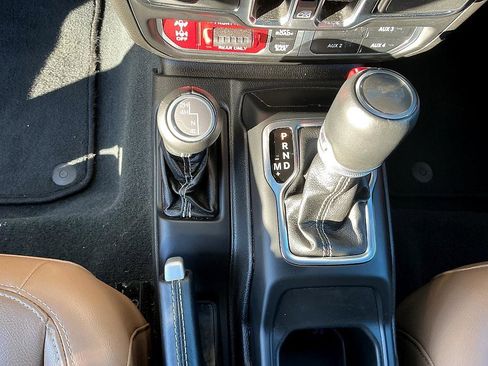 Used 2022 Jeep Wrangler Unlimited Rubicon w/ Xtreme Recon 35" Tire Package image 20