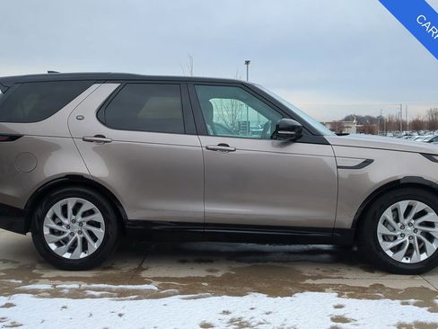 Used 2023 Land Rover Discovery S R-Dynamic image 7