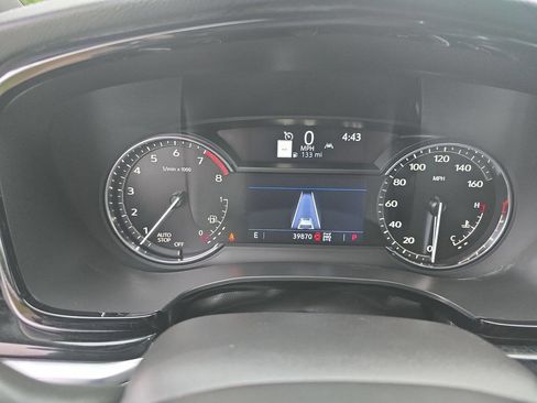 Used 2023 Cadillac XT6 Premium Luxury image 15