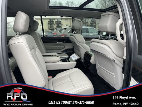 Used 2022 Jeep Grand Wagoneer Series I image 31