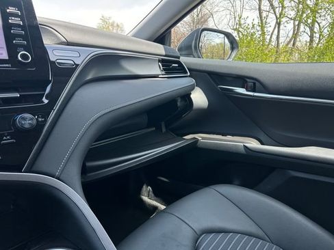 Used 2024 Toyota Camry SE FWD image 20
