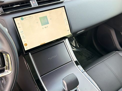 New 2026 Land Rover Range Rover Velar Belgravia AWD/4WD image 26