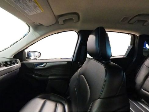 Used 2024 Ford Escape Platinum AWD/4WD image 43