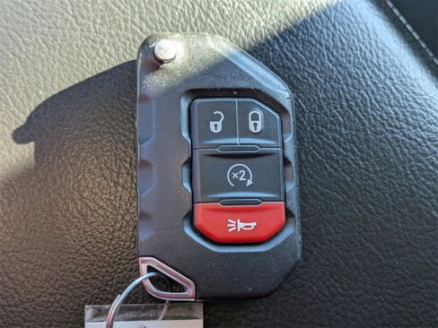 Used 2018 Jeep Wrangler Unlimited Sport S image 33