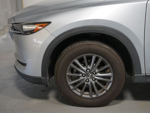 Used 2020 MAZDA CX-5 Touring image 5