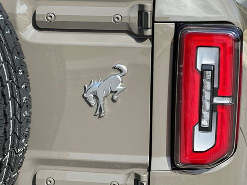 New 2026 Ford Bronco Outer Banks AWD/4WD image 27