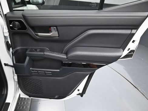 Certified 2026 Toyota 4Runner Limited AWD/4WD image 36