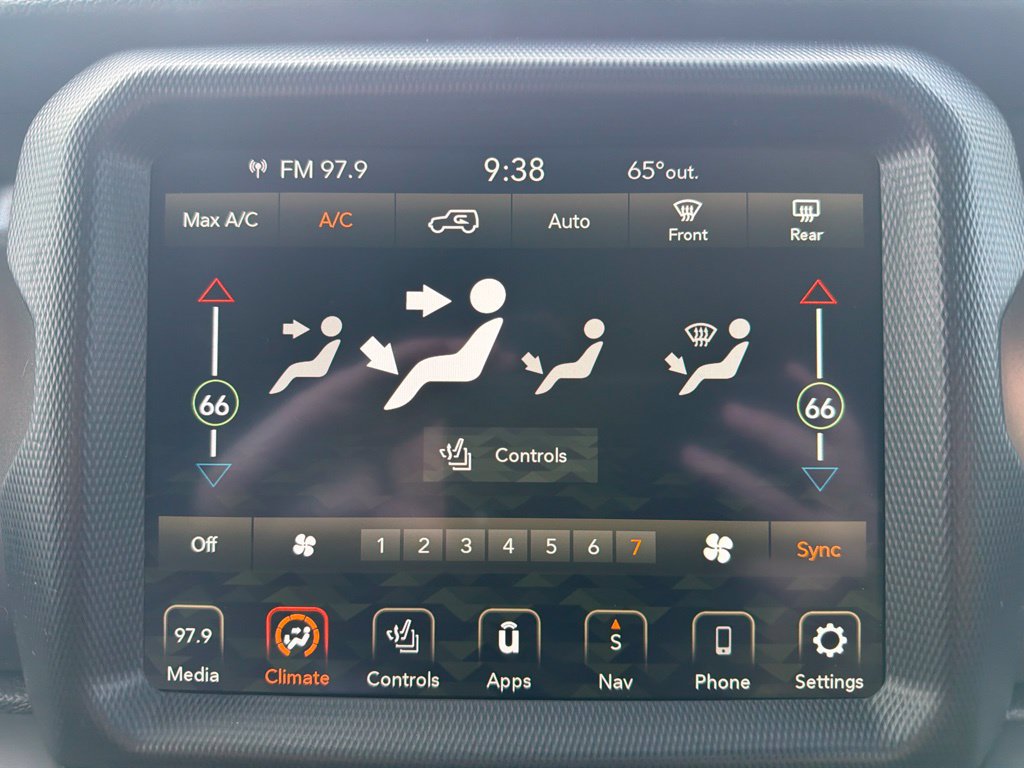Used 2023 Jeep Wrangler Unlimited Sport AWD/4WD image 18