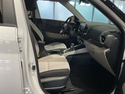 New 2026 Hyundai Venue SEL FWD image 21