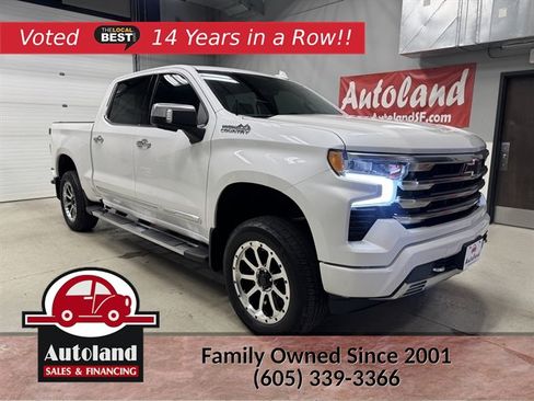 Used 2025 Chevrolet Silverado 1500 High Country w/ Technology Package AWD/4WD image 1
