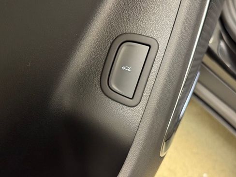 New 2026 GMC Acadia Elevation w/ LPO, Floor Liner Package image 11