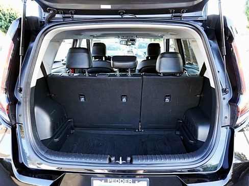 Used 2023 Kia Soul GT-Line image 13