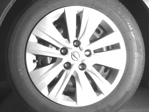 Used 2025 Nissan Sentra S FWD image 12