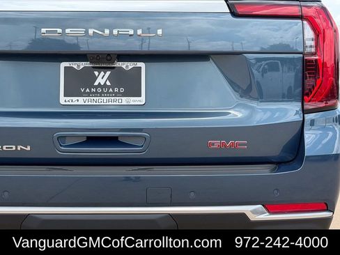 New 2026 GMC Yukon Denali w/ Denali Reserve Package AWD/4WD image 5