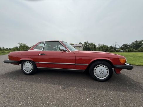 Used 1988 Mercedes-Benz 560 SL image 23